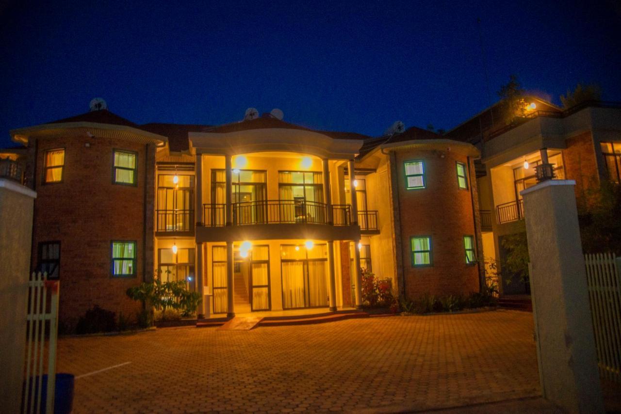 Quality Inn Hotel Кігалі Екстер'єр фото